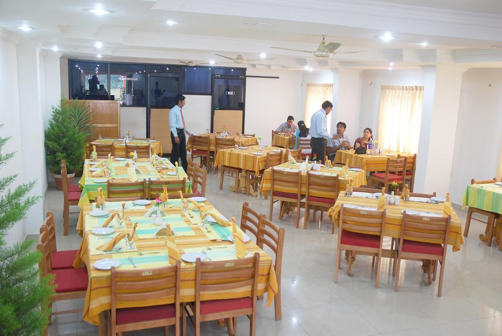 Periyar Meadows Hotel Kumarakom Kültér fotó